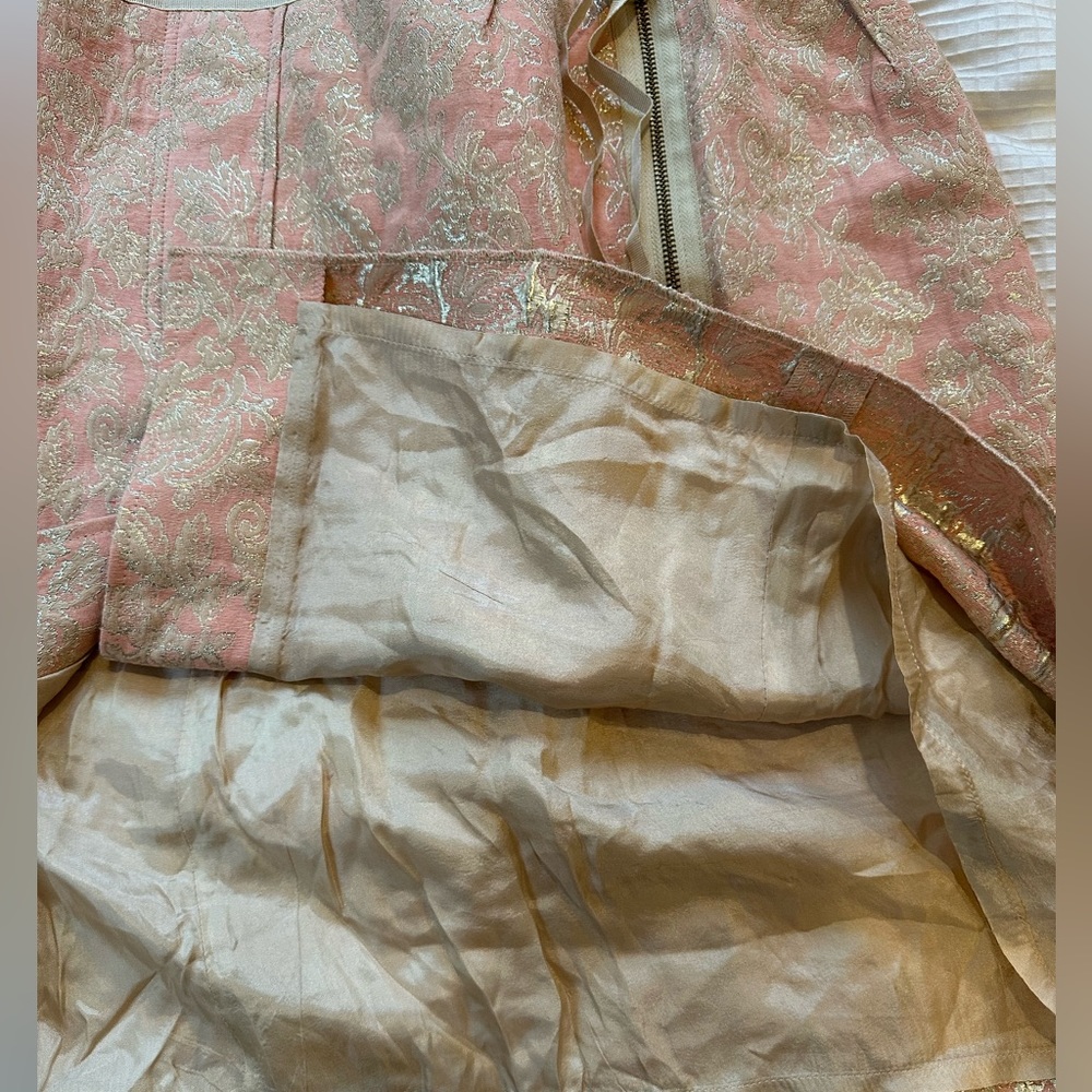 Skirt by Italian designer Pamela, size 46(approx US 6..see measurements) - Picture 7 of 9